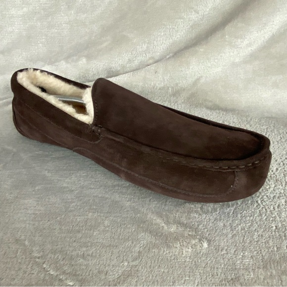 UGG Ascot Men's Slippers Loafer Size 18 Chocolate Brown Suede Sheepskin NEW - Picture 6 of 9